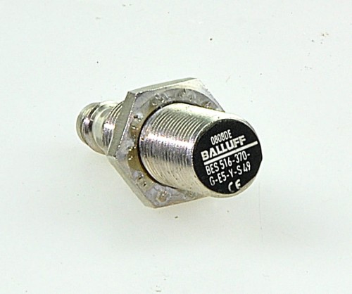 bes516-370_ball_2.jpg