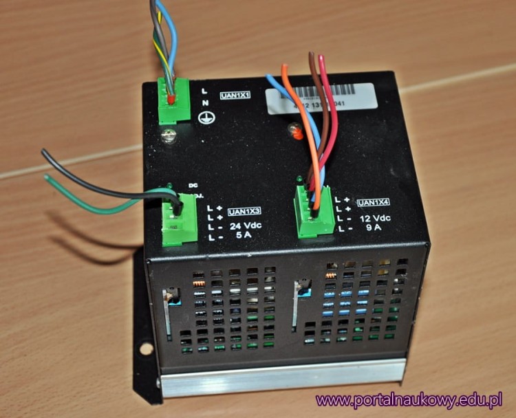 psu_24vi12v_2.jpg