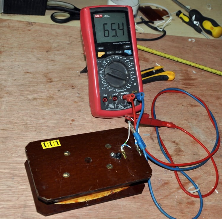 elektromagnes_plaski_2.jpg
